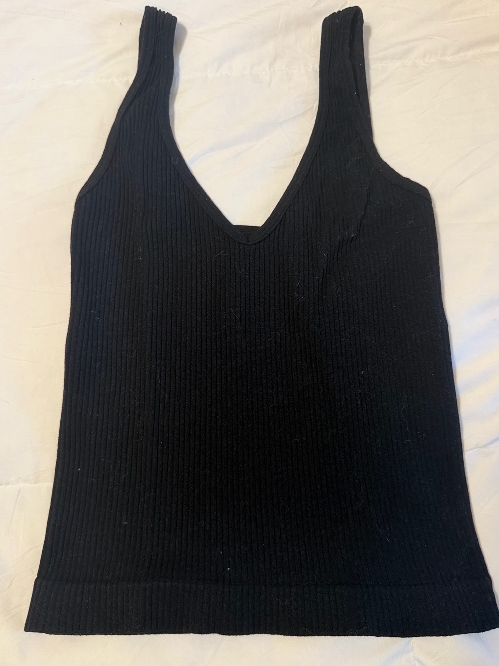 Aura Black Ribbed V-Neck Activewear Tank
